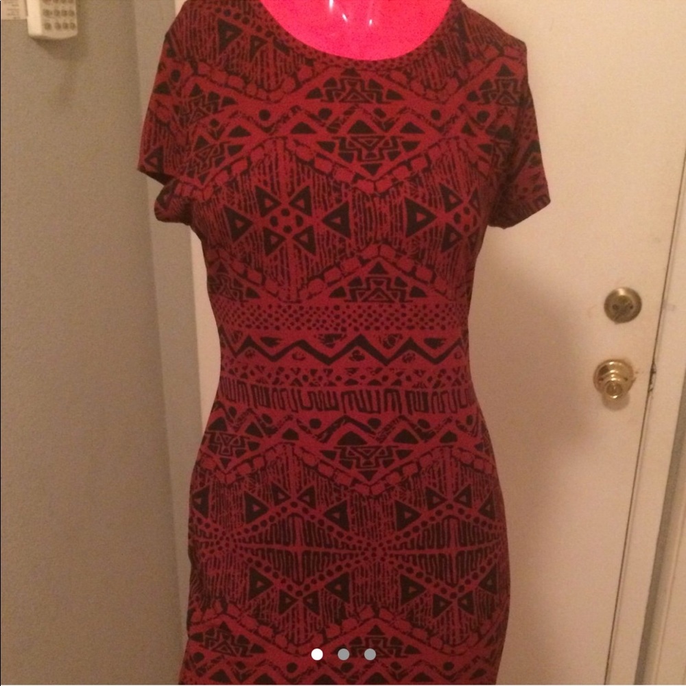 TSHIRT BODYCON DRESS